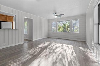 217 Clinton Dr in Weatherford, TX - Building Photo - Building Photo