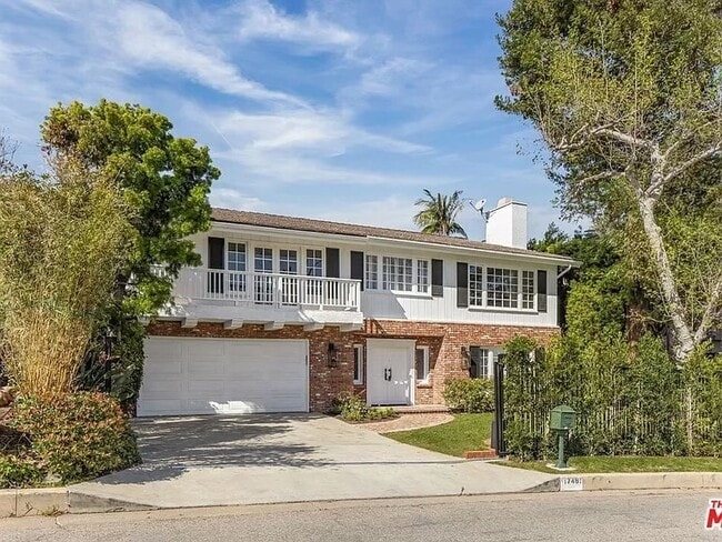 property at 17481 Tramonto Dr