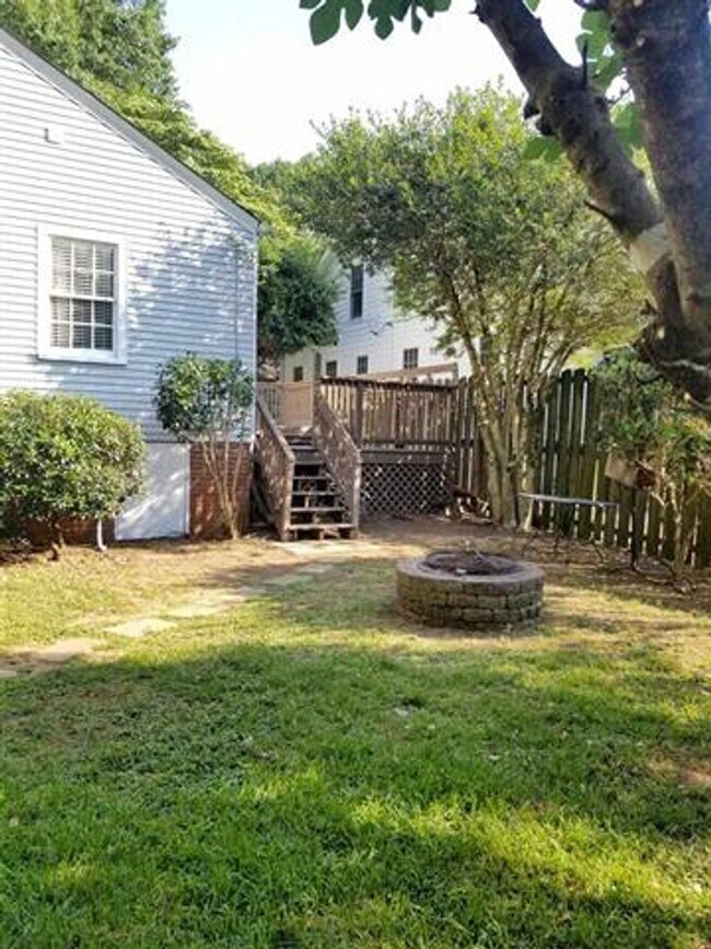 55 E Tallulah Dr in Greenville, SC - Building Photo - Building Photo