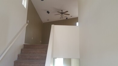 7290 Victoria Oak Ct in Las Vegas, NV - Building Photo - Building Photo