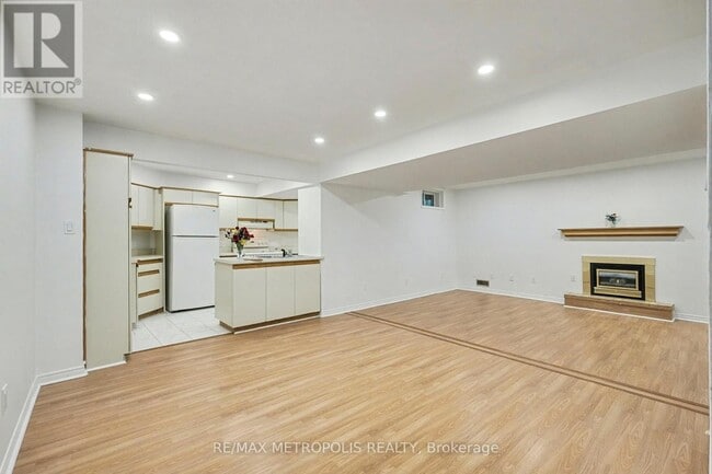 1105 Petunia Pl in Pickering, ON - Building Photo - Building Photo