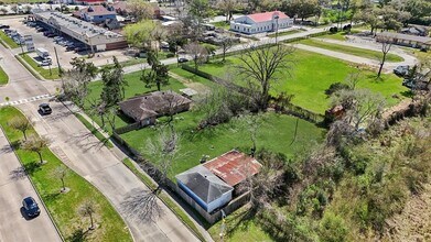 11602 Dover St in Houston, TX - Building Photo - Building Photo