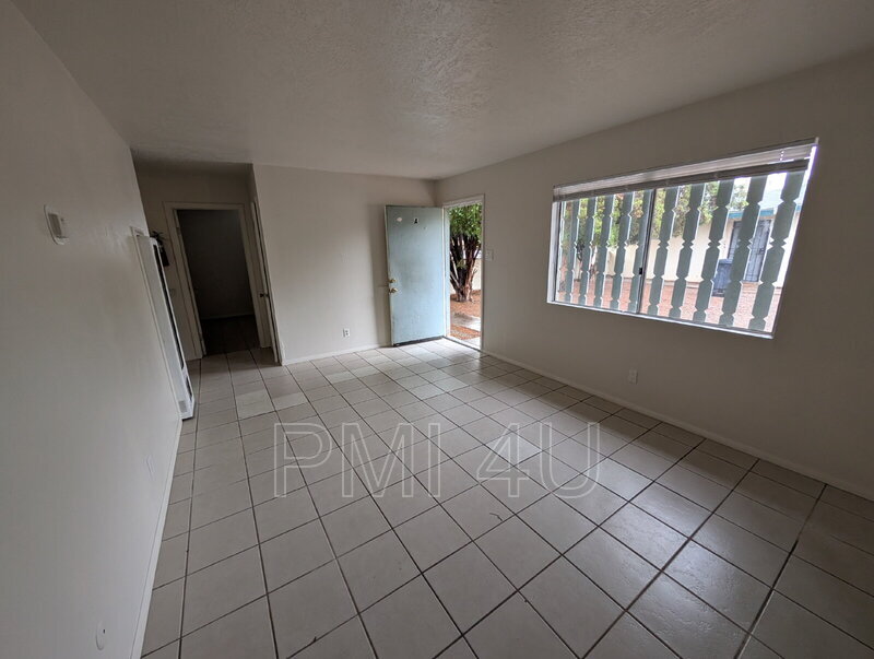 429 Tennessee St SE in Albuquerque, NM - Building Photo