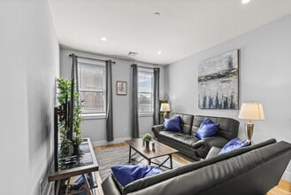 1011 Bennington St, Unit ID1343243P in Boston, MA - Foto de edificio - Building Photo