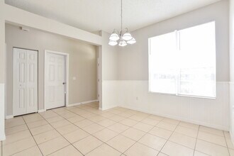 1168 S Brickell Dr in Deltona, FL - Building Photo - Building Photo