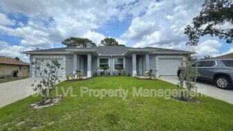 5050 Jones Dr in Lehigh Acres, FL - Building Photo