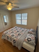 15 High St, Unit E in Amherst, MA - Foto de edificio - Building Photo