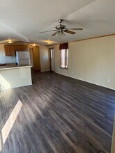 2070 Krist Ln in Pineville, LA - Foto de edificio - Building Photo