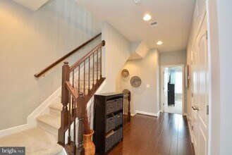 702 Fair Winds Way in Oxon Hill, MD - Building Photo - Building Photo