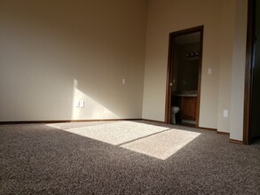 St James Apartments in Vancouver, WA - Building Photo - Building Photo