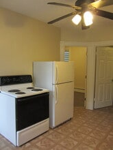 86 Bacon St in Biddeford, ME - Building Photo - Building Photo