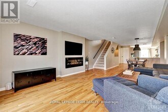 130 Berrigan Dr in Ottawa, ON - Building Photo - Building Photo