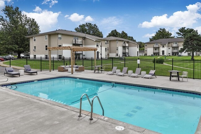 Bexley Urbandale in Urbandale, IA - Building Photo - Building Photo