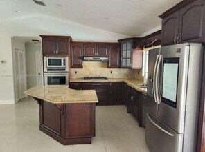 17153 SW 149th Pl in Miami, FL - Building Photo - Building Photo