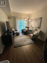 212 Lakeport Rd in St Catharines, ON - Building Photo - Building Photo