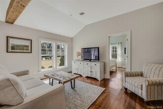 635 Strohson Rd in Cutchogue, NY - Building Photo - Building Photo