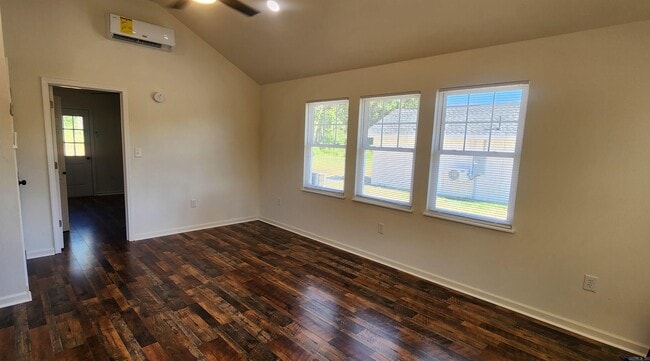 1 Sara Ann Dr in Little Rock, AR - Building Photo - Building Photo