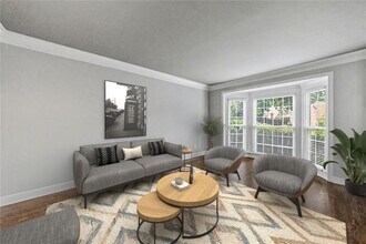 125 Mt Vernon Cir in Dunwoody, GA - Building Photo - Building Photo