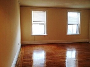 507 Beacon St, Unit 6 in Boston, MA - Building Photo - Building Photo