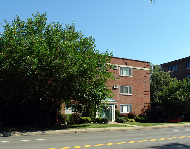 5237 5th Ave in Pittsburgh, PA - Foto de edificio - Building Photo