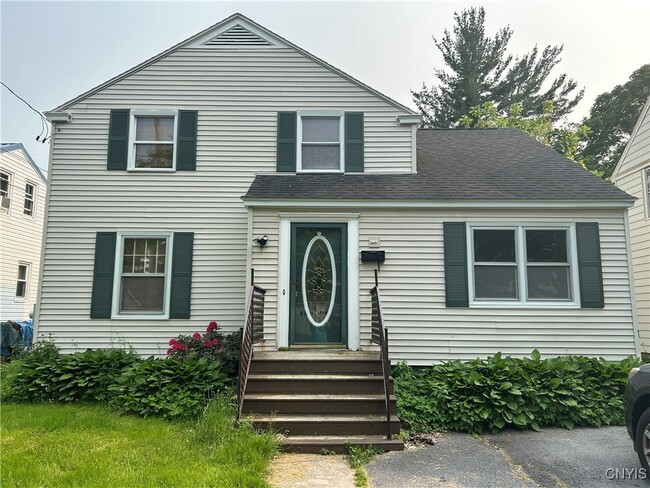 property at 1124 Harrison St