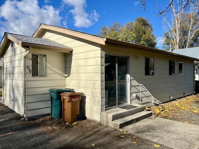 630 7th St-Unit -Unit A in Clarkston, WA - Building Photo - Building Photo