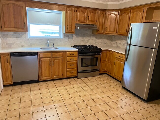 15 Nowell Rd in Melrose, MA - Building Photo - Building Photo