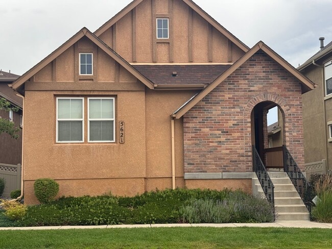 property at 5621 Blue Moon Dr