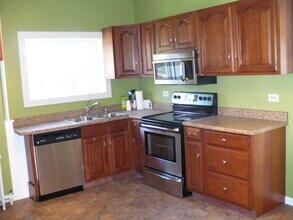 343 Watervliet Shaker Rd, Unit 343 1st in Watervliet, NY - Building Photo - Building Photo