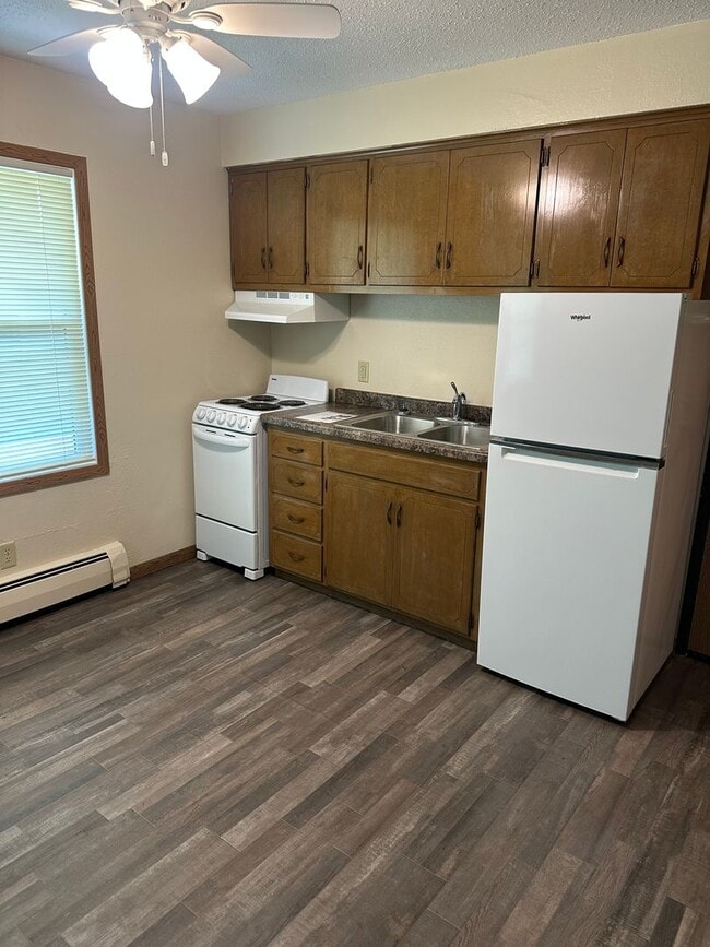 1516 16th Ave SE in St. Cloud, MN - Building Photo - Building Photo