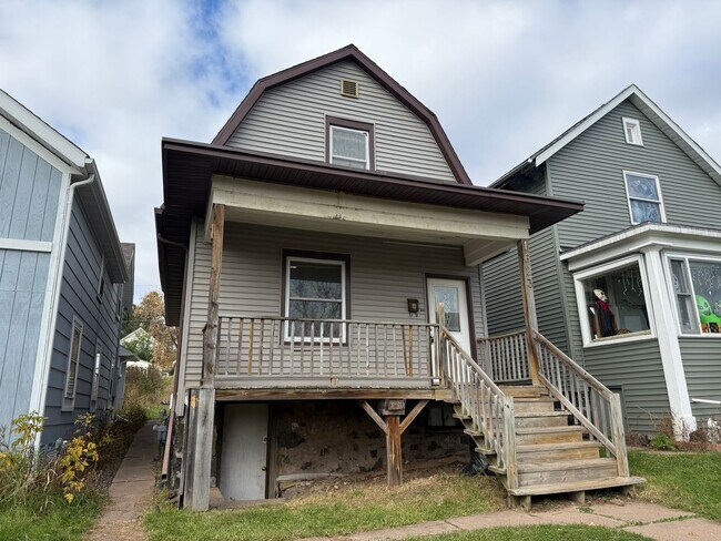 1623 E 5th St in Duluth, MN - Building Photo - Building Photo