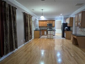 815 Earlham Dr in Suwanee, GA - Building Photo - Building Photo