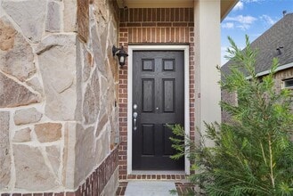 8426 Montego Bay Dr in Baytown, TX - Building Photo - Building Photo