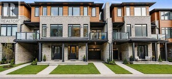 461 Blackburn Dr in Brantford, ON - Building Photo