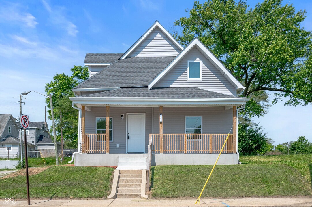 2170 S East St in Indianapolis, IN - Building Photo