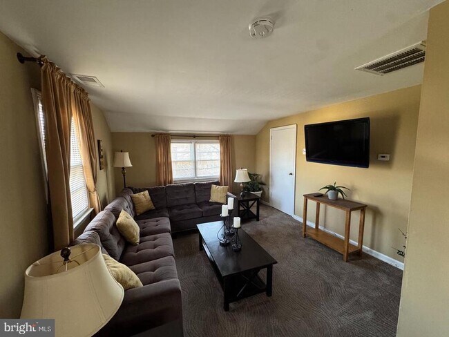 8743 Orchard Ave in Merchantville, NJ - Building Photo - Building Photo