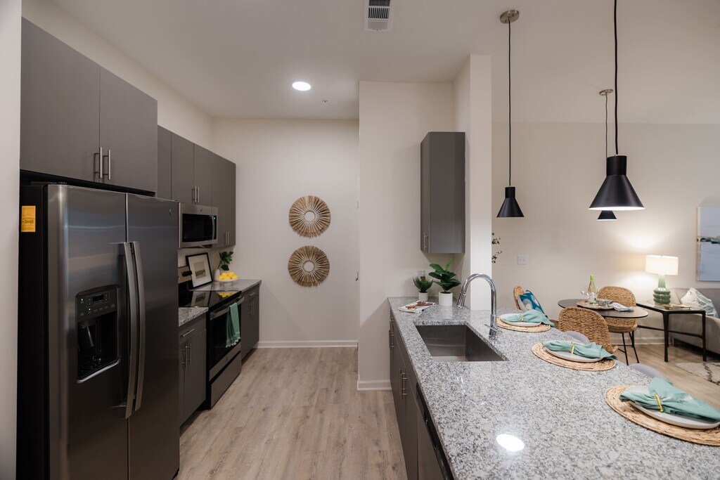 Hudson Renaissance Apartments in Wilmington, NC