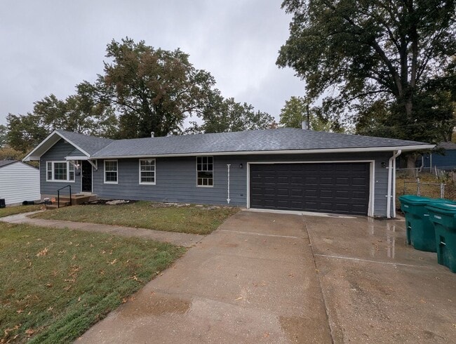 property at 1227 Grenshaw Dr