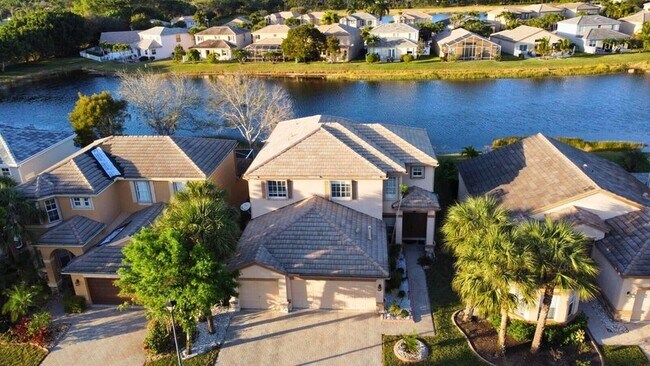 10391 Old Winston Ct in Wellington, FL - Foto de edificio - Building Photo