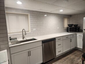 5848 N Merrimac Ave, Unit Garden in Chicago, IL - Foto de edificio - Building Photo