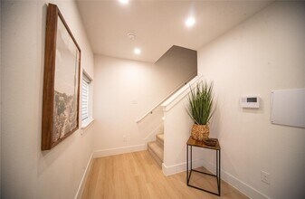 232 Urbane Crst Dr in Fort Worth, TX - Building Photo - Building Photo