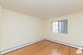 5820 N Sheridan Rd in Chicago, IL - Foto de edificio - Building Photo