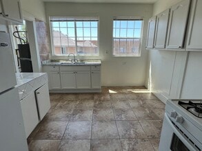 405 Soto. in Los Angeles, CA - Building Photo - Interior Photo