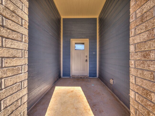 14500 Travertine Fls Ln in Oklahoma City, OK - Building Photo - Building Photo