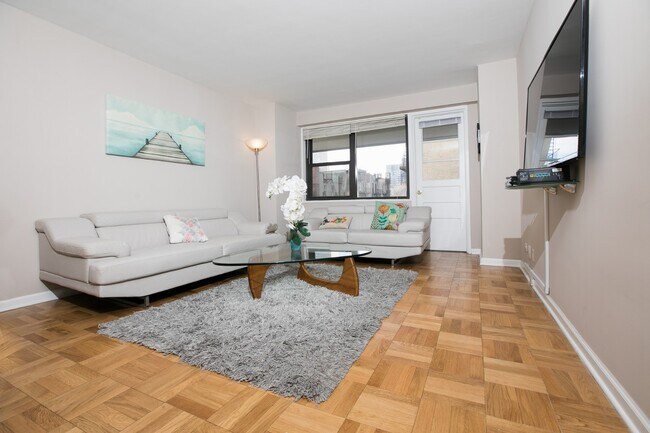 property at 305 East 86th St