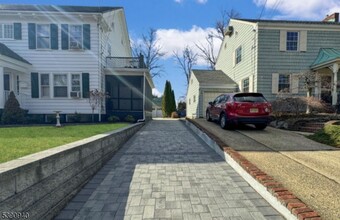 67 Pleasant Ave in Edison, NJ - Building Photo - Building Photo