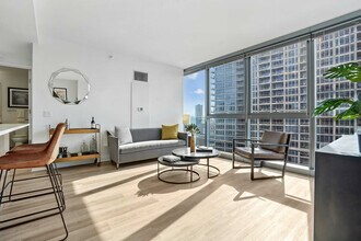 Wolf Point West in Chicago, IL - Foto de edificio - Building Photo