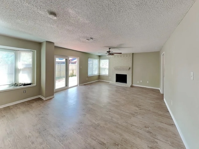 4105 Devon Ct