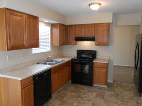 3460 Oak Bend Blvd in Canal Winchester, OH - Foto de edificio - Building Photo