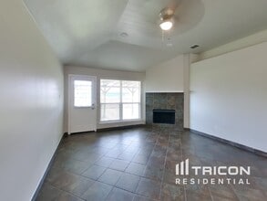 912 Nancy Dr in Royse City, TX - Foto de edificio - Building Photo